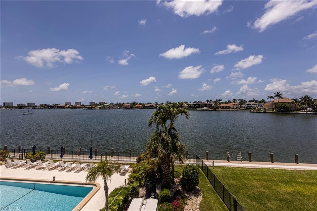 838 Elkcam Cir 307, Marco Island, FL 34145-2