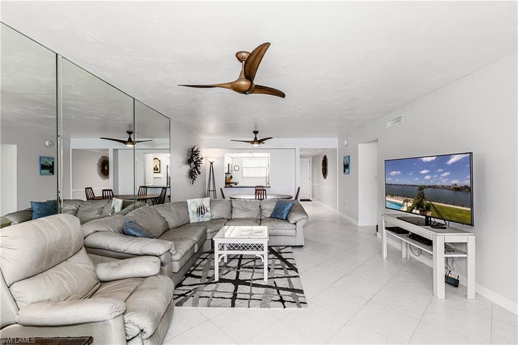 838 Elkcam Cir 307, Marco Island, FL 34145-4