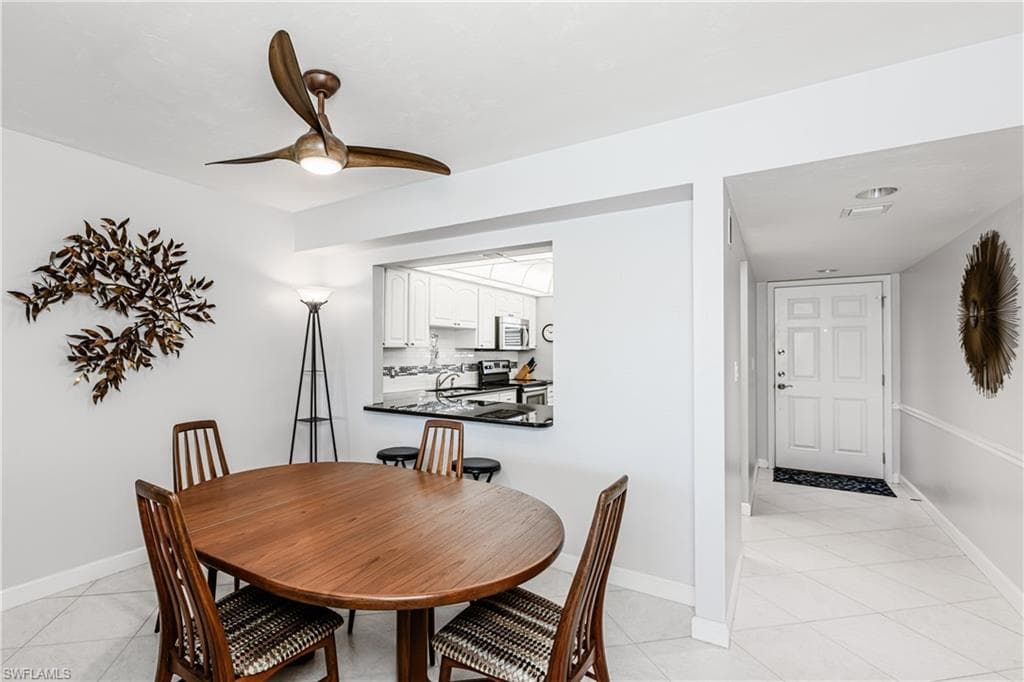 838 Elkcam Cir 307, Marco Island, FL 34145-6