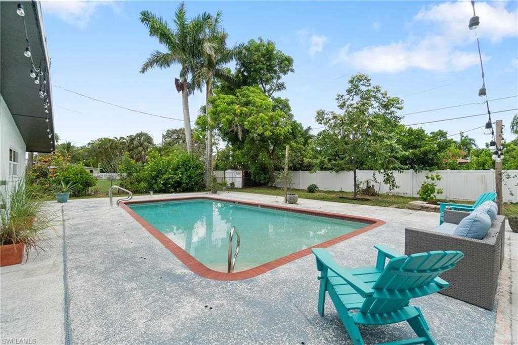 544 Bayside Dr, Fort Myers, FL 33919-40
