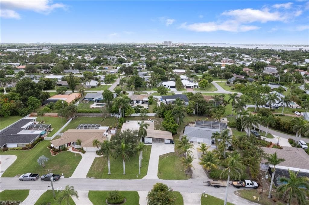 544 Bayside Dr, Fort Myers, FL 33919-47