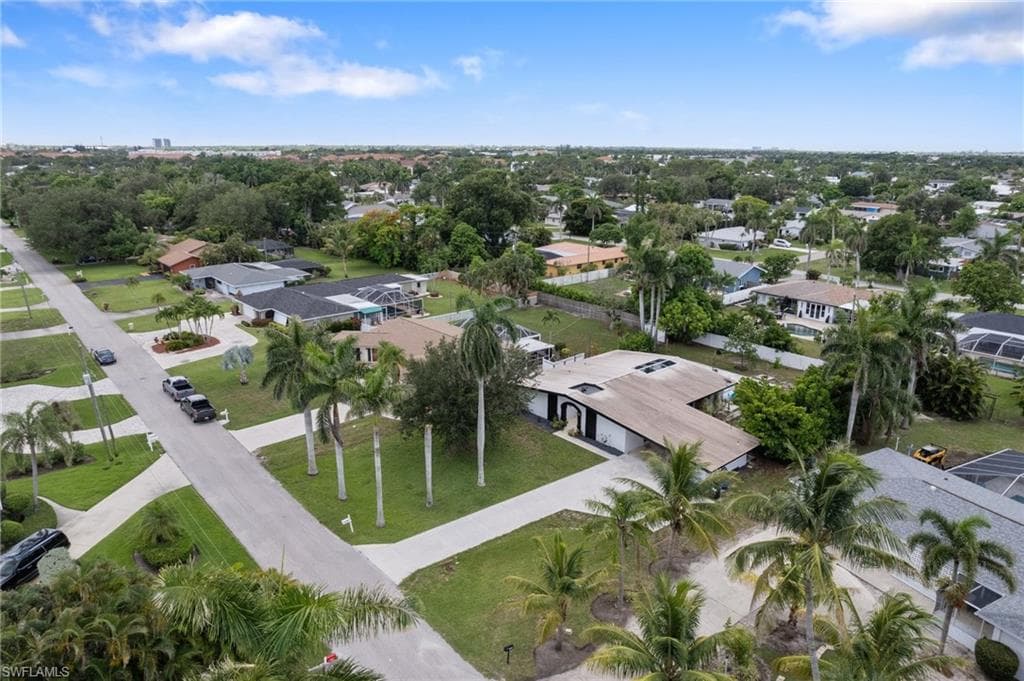 544 Bayside Dr, Fort Myers, FL 33919-48