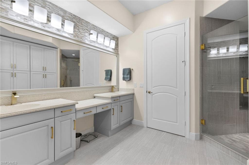 570 El Camino Real 2303, Naples, FL 34119-12