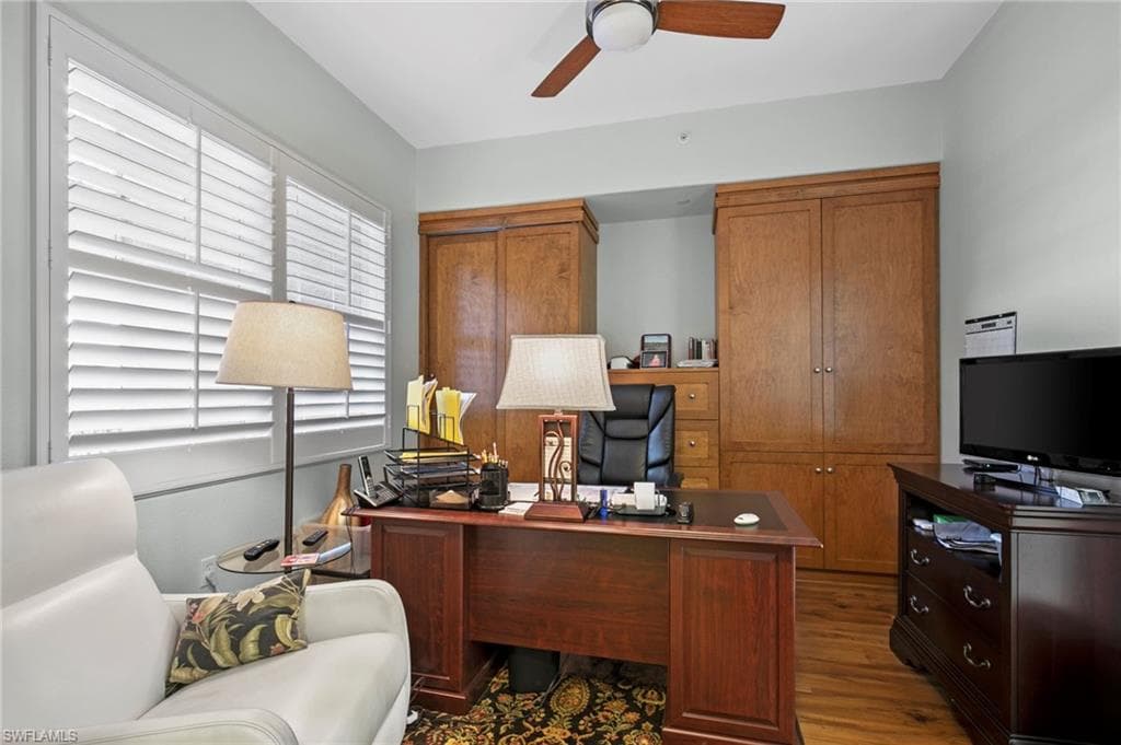 570 El Camino Real 2303, Naples, FL 34119-15