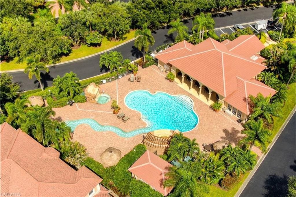 570 El Camino Real 2303, Naples, FL 34119-28