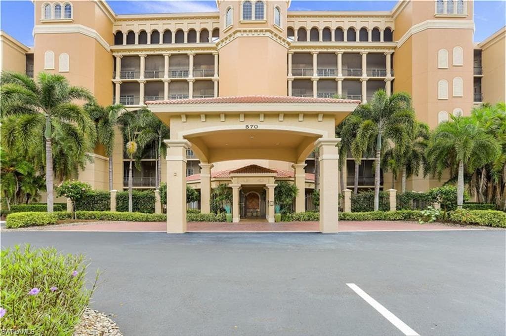 570 El Camino Real 2303, Naples, FL 34119-2