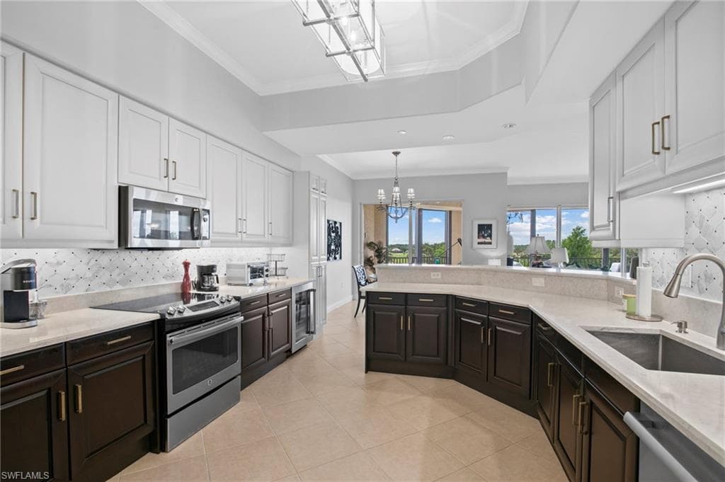 570 El Camino Real 2303, Naples, FL 34119-4