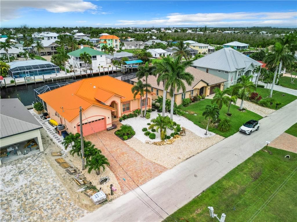 2389 Cherimoya Ln, St. James City, FL 33956-3