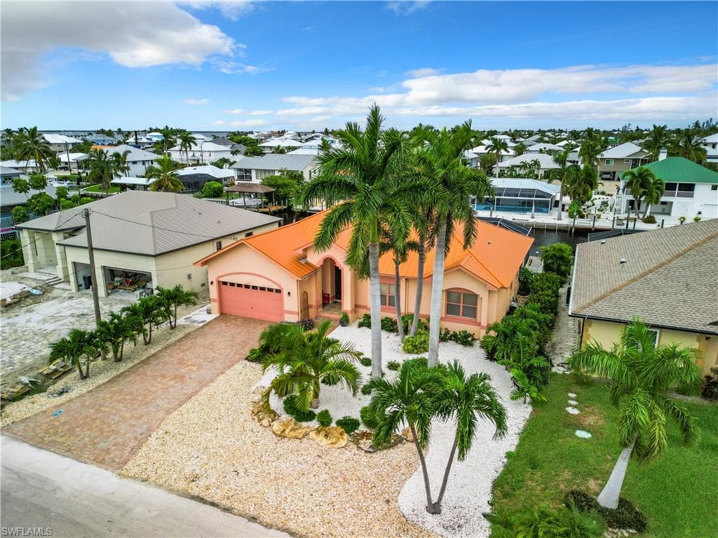 2389 Cherimoya Ln, St. James City, FL 33956-4