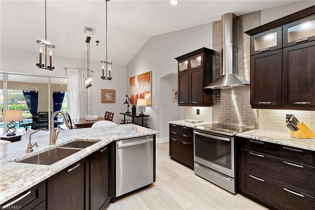 2322 River Reach Dr, Naples, FL 34104-9