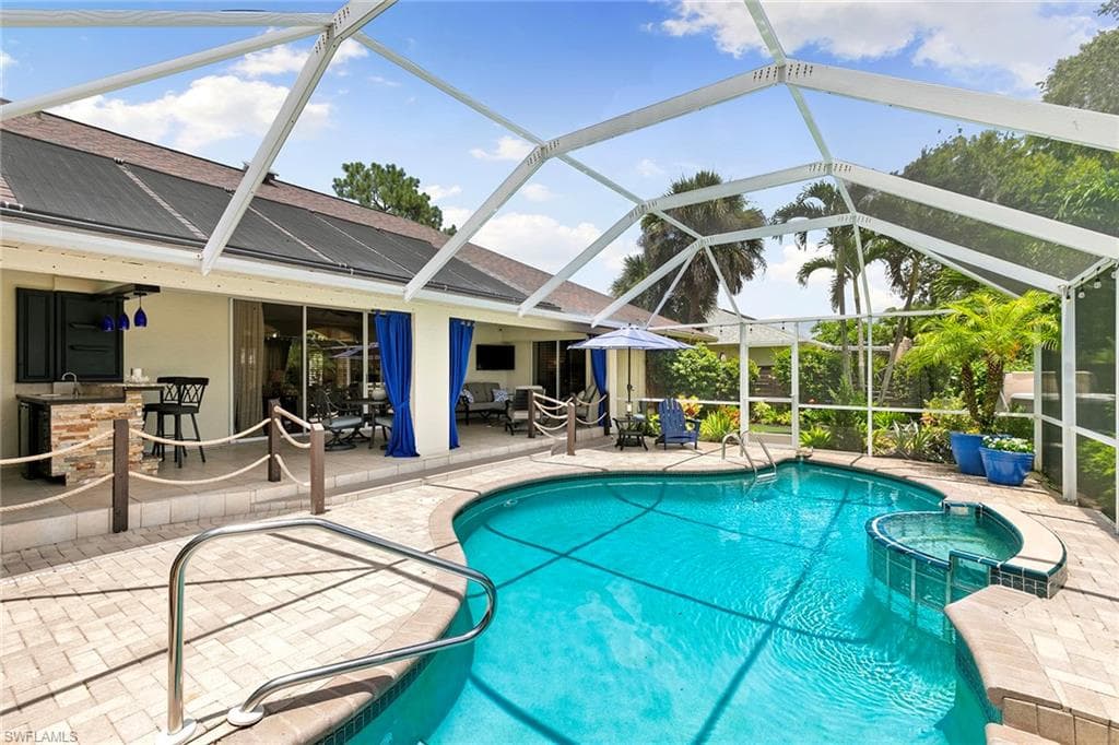 2322 River Reach Dr, Naples, FL 34104-24