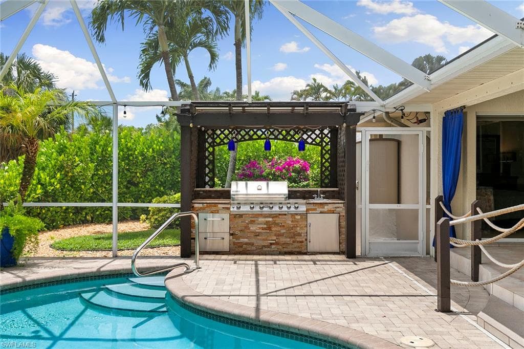 2322 River Reach Dr, Naples, FL 34104-27