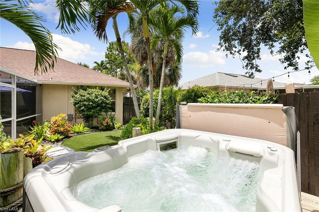 2322 River Reach Dr, Naples, FL 34104-31