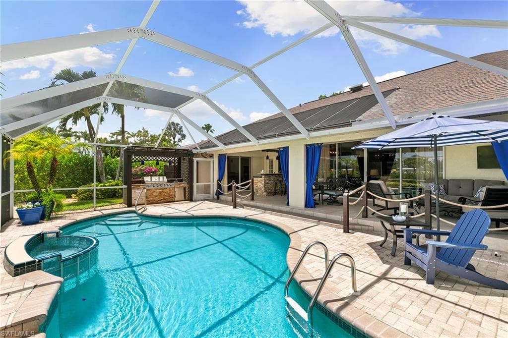 2322 River Reach Dr, Naples, FL 34104-4