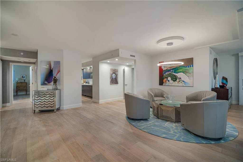 7515 Pelican Bay Blvd 8a, Naples, FL 34108-10