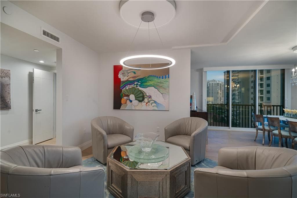 7515 Pelican Bay Blvd 8a, Naples, FL 34108-14