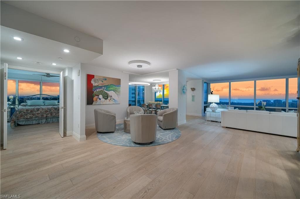 7515 Pelican Bay Blvd 8a, Naples, FL 34108-1