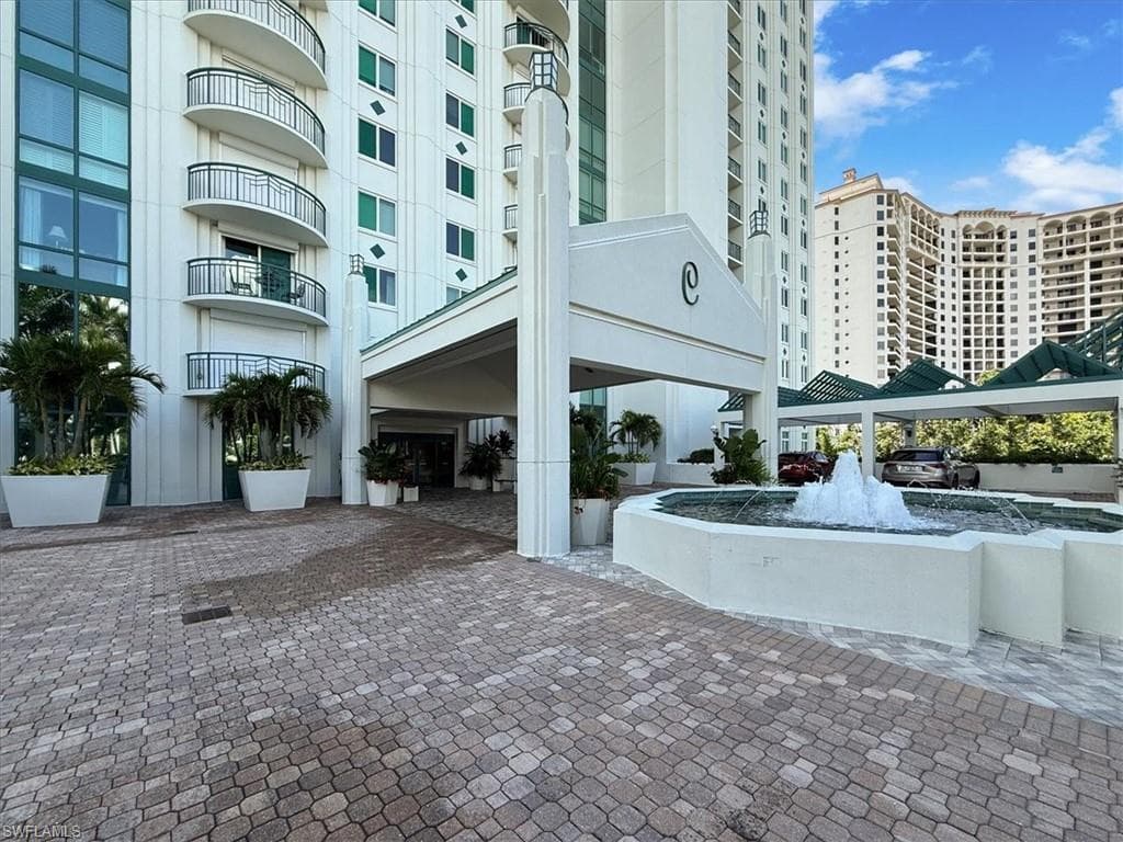 7515 Pelican Bay Blvd 8a, Naples, FL 34108-27