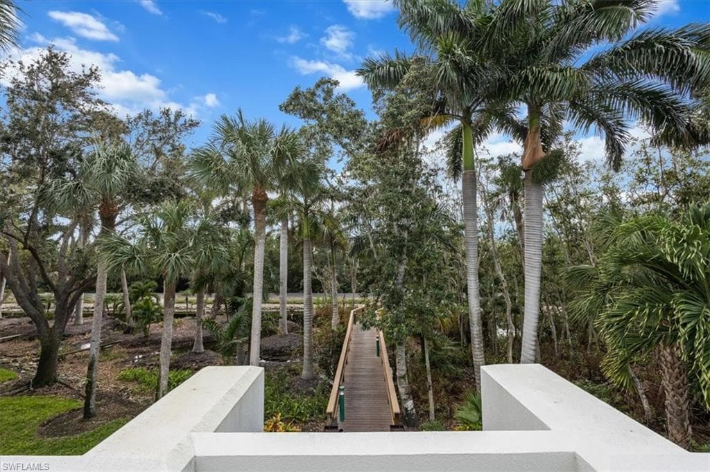7515 Pelican Bay Blvd 8a, Naples, FL 34108-47