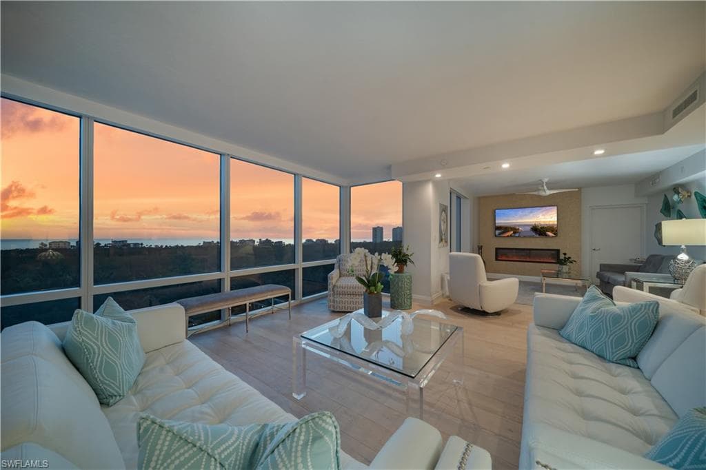 7515 Pelican Bay Blvd 8a, Naples, FL 34108-6