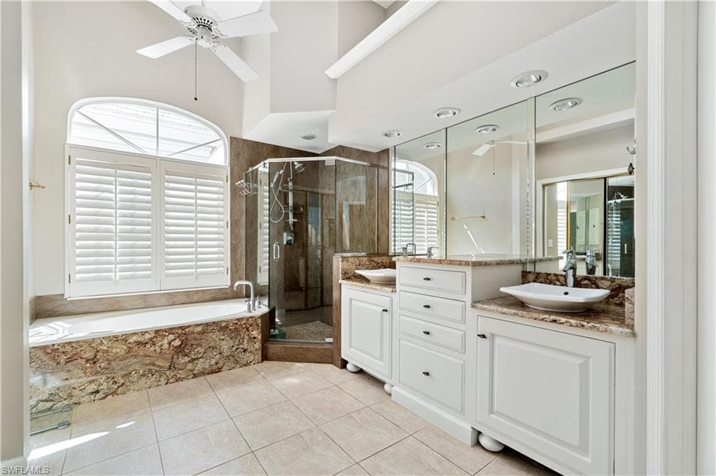 15259 Devon Green Ln, Naples, FL 34110-17