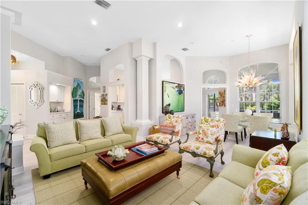 15259 Devon Green Ln, Naples, FL 34110-4