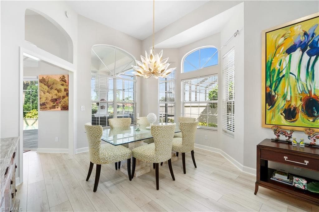 15259 Devon Green Ln, Naples, FL 34110-4