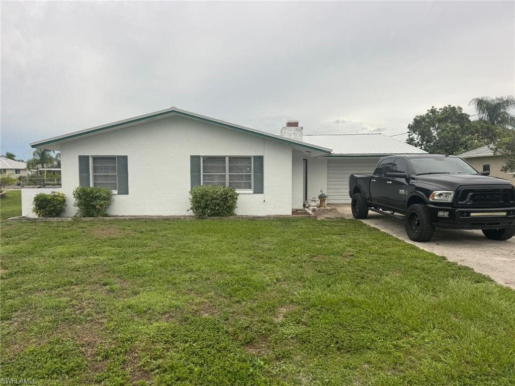 2231 Isle Of Pines Ave, Fort Myers, FL 33905-4
