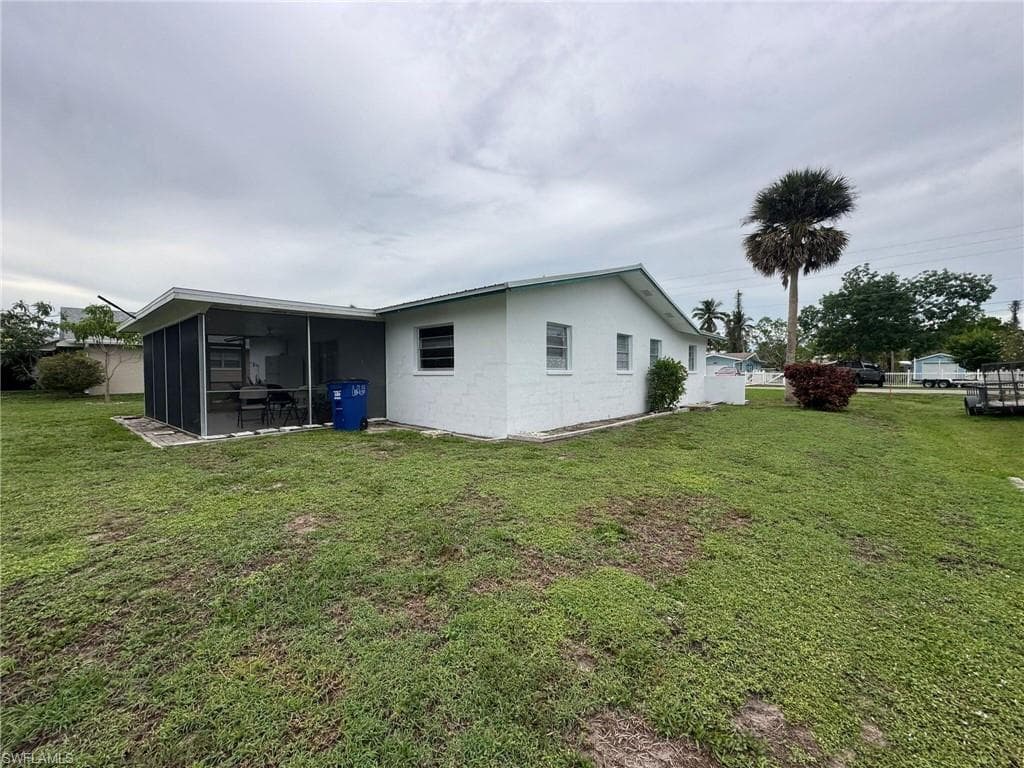 2231 Isle Of Pines Ave, Fort Myers, FL 33905-6