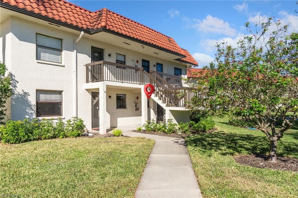 4198 27th Ct SW 106, Naples, FL 34116-5