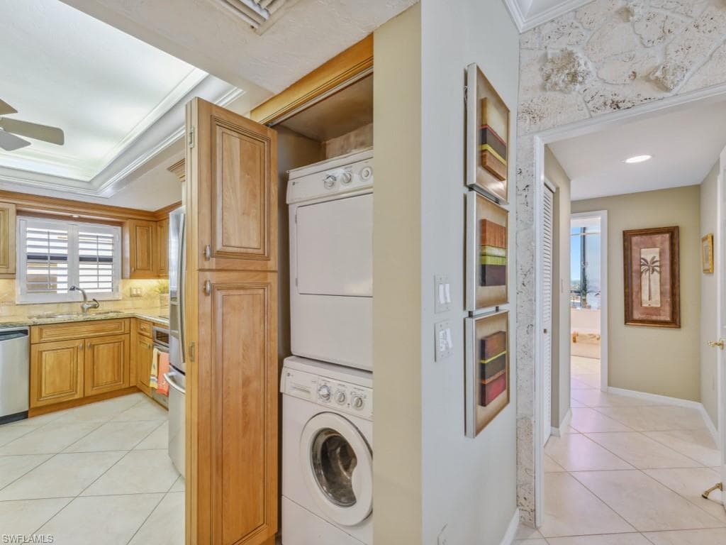 174 Collier Blvd Ph-d, Marco Island, FL 34145-15