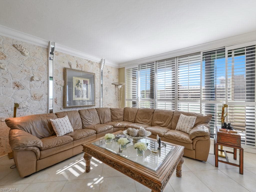 174 Collier Blvd Ph-d, Marco Island, FL 34145-7