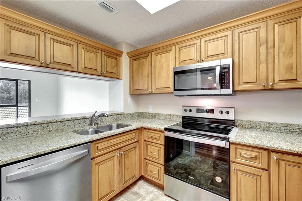 900 Arbor Lake Dr 207, Naples, FL 34110-9