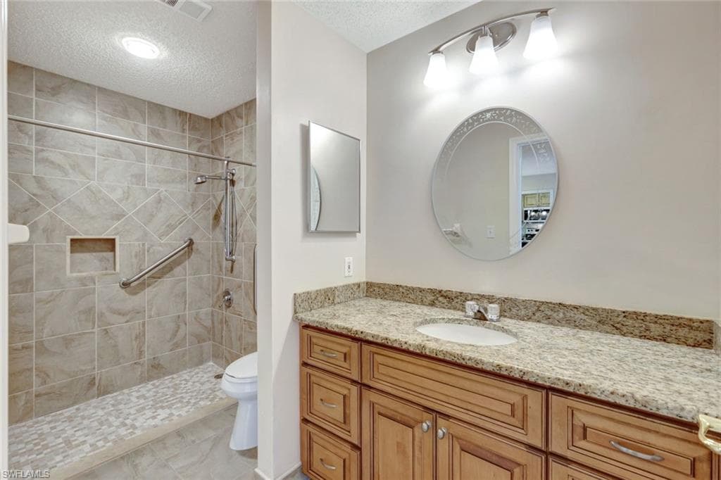 900 Arbor Lake Dr 207, Naples, FL 34110-15
