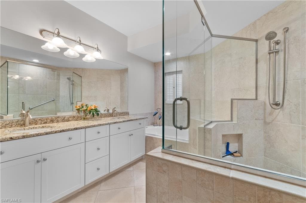 7120 Timberland Cir 101, Naples, FL 34109-22