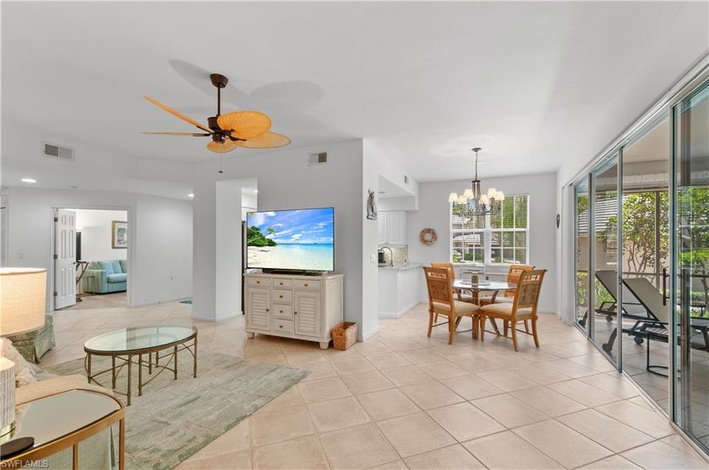 7120 Timberland Cir 101, Naples, FL 34109-6
