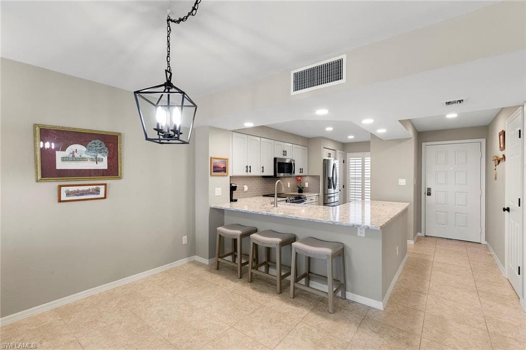 991 Barfield Dr 204, Marco Island, FL 34145-14