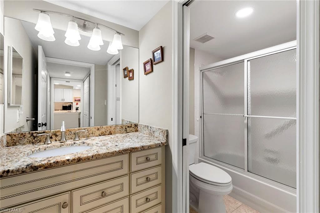 991 Barfield Dr 204, Marco Island, FL 34145-22