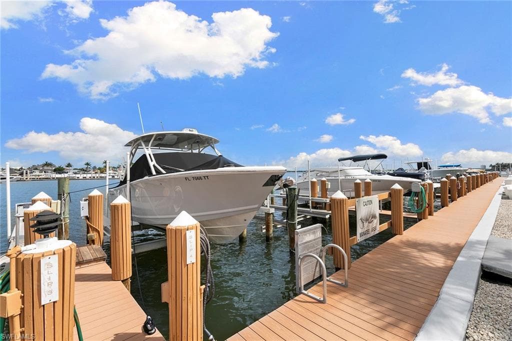 991 Barfield Dr 204, Marco Island, FL 34145-27