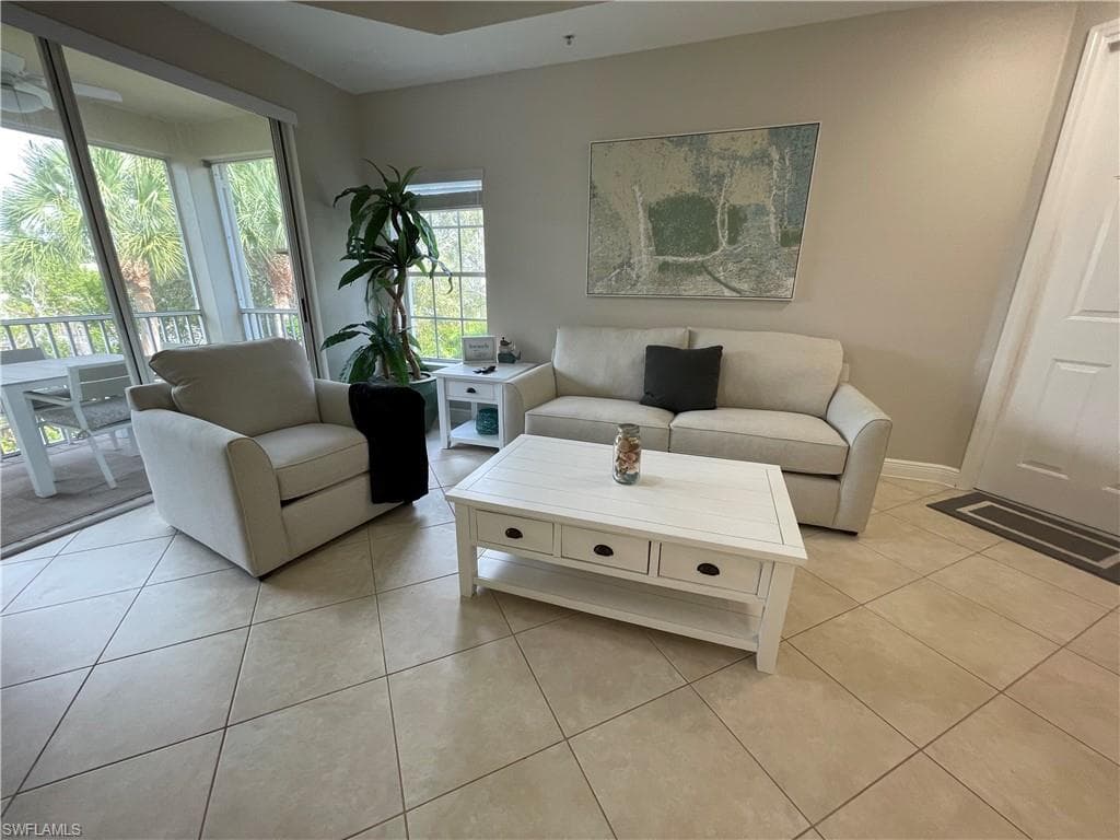 1325 Sweetwater Cv 204, Naples, FL 34110-10