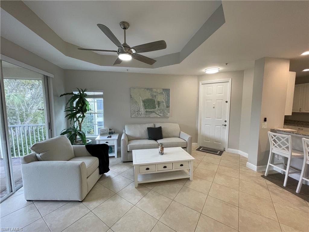 1325 Sweetwater Cv 204, Naples, FL 34110-11