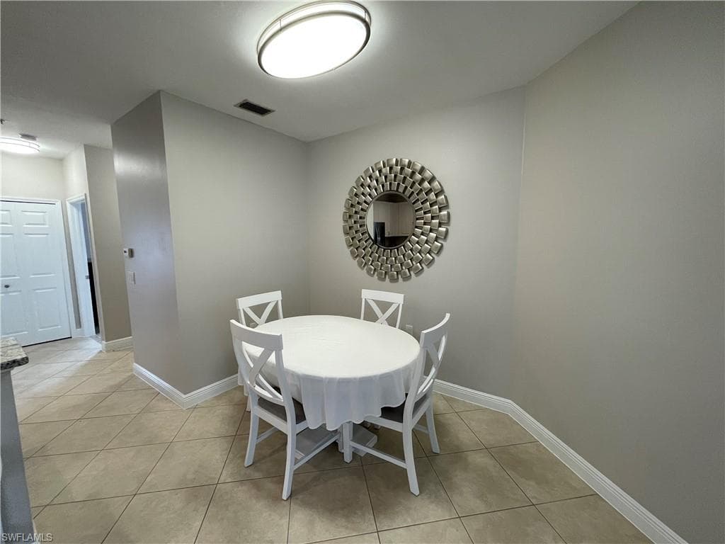 1325 Sweetwater Cv 204, Naples, FL 34110-12
