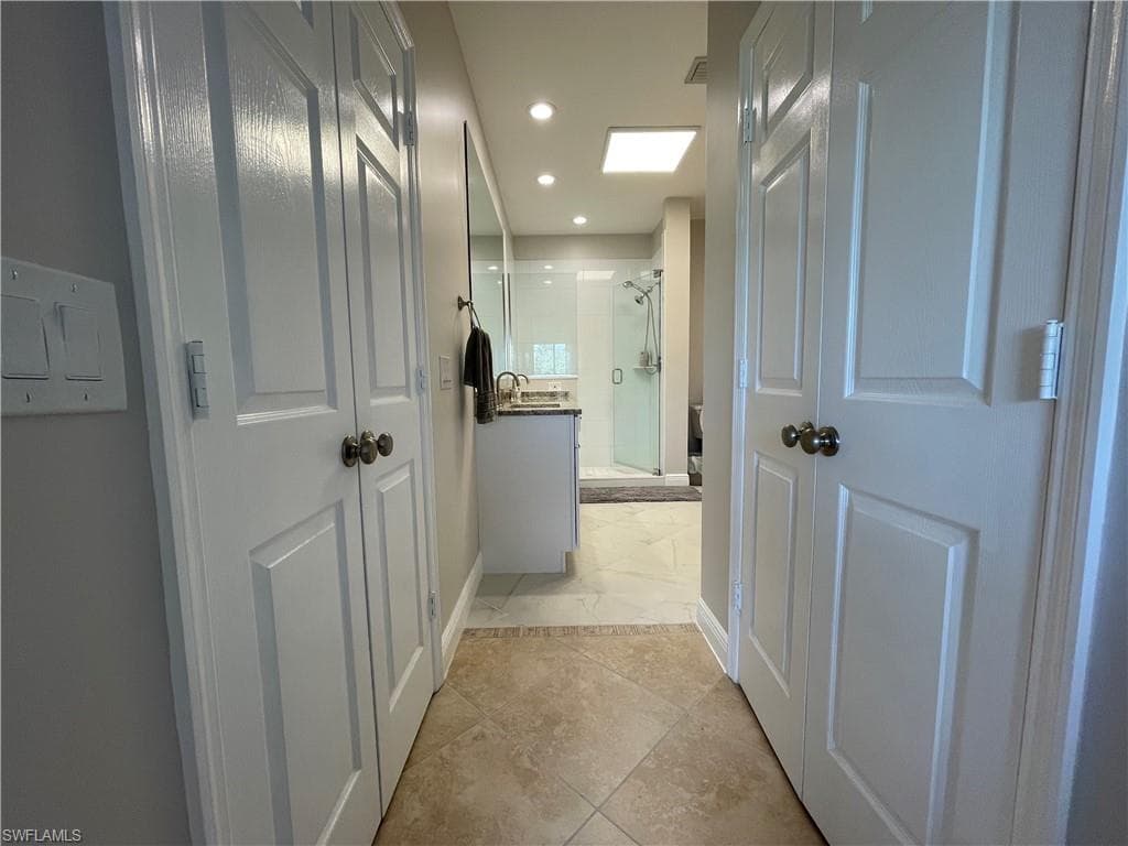1325 Sweetwater Cv 204, Naples, FL 34110-16