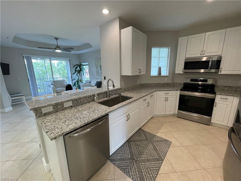 1325 Sweetwater Cv 204, Naples, FL 34110-4