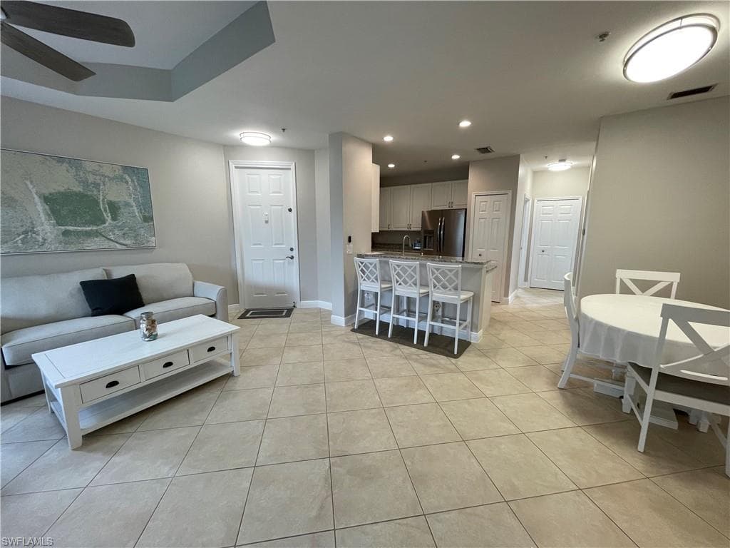 1325 Sweetwater Cv 204, Naples, FL 34110-8