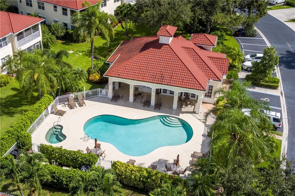 650 Lalique Cir 308, Naples, FL 34119-40