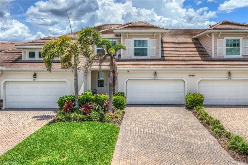 4619 Arboretum Cir 102, Naples, FL 34112-1