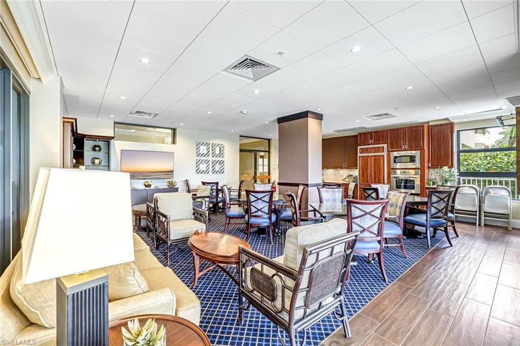 300 Collier Blvd 303, Marco Island, FL 34145-31
