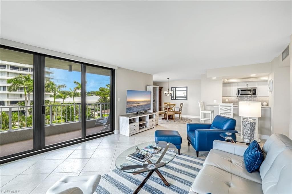 300 Collier Blvd 303, Marco Island, FL 34145-8