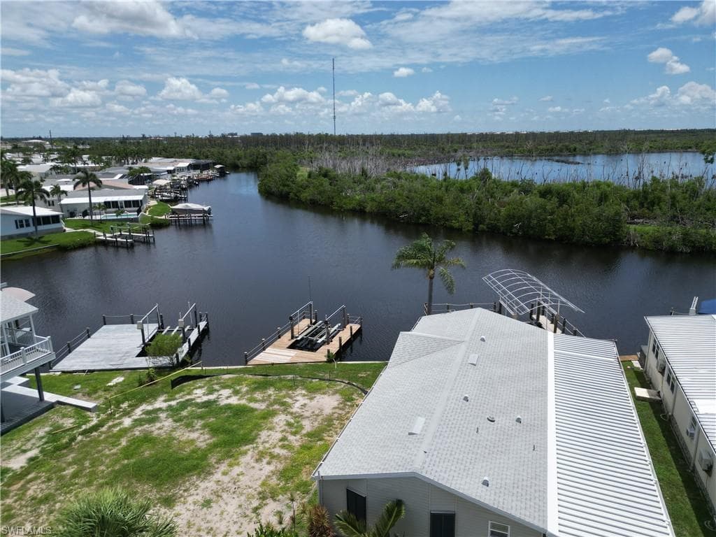 17791 Bryan Ct, Fort Myers Beach, FL 33931-8